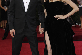Många hävdar att Jolie stal Brad Pitts kväll - då han var nominerad. Men det var mest benet som stod i fokus.