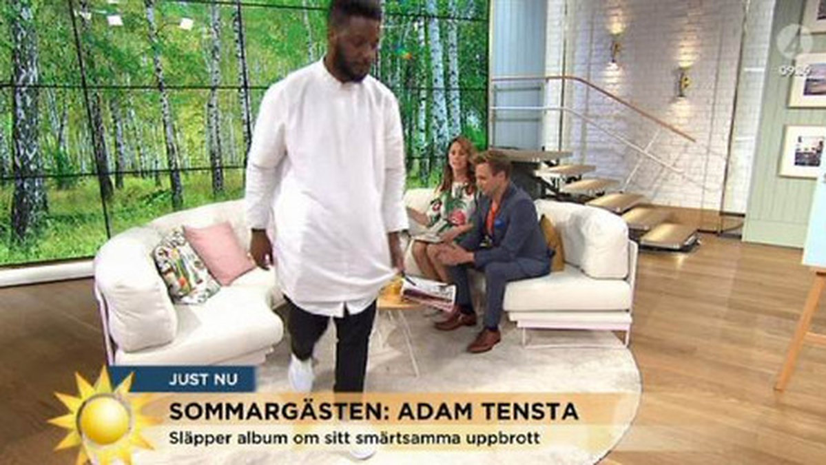 Adam Tensta lämnade tidigare i år Nyhetsmorgon i direktsändning i protest då TV4 använt sig av rasistiska profiler i sitt program. 