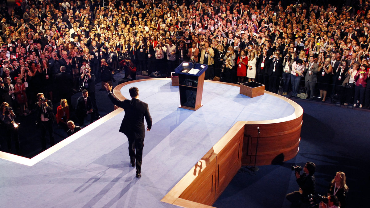 Romney höll tal och gratulerade president Obama.