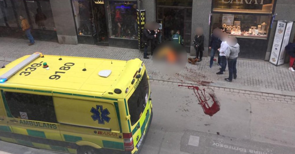 Ambulanspersonal. Terrorattacken.