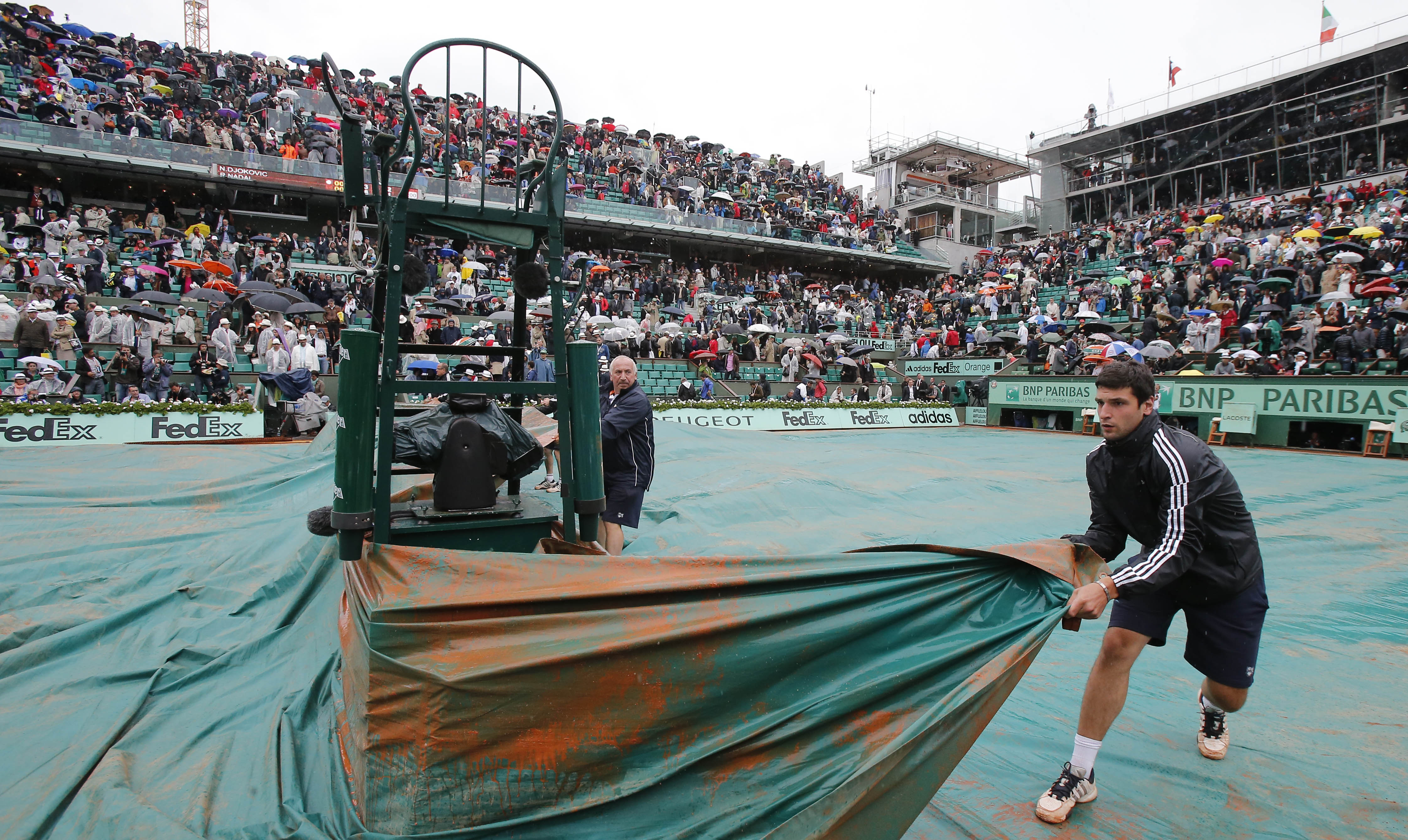 Efter att matchen fick avbrytas i går på grund av regn tog Nadal hem segern i dag.