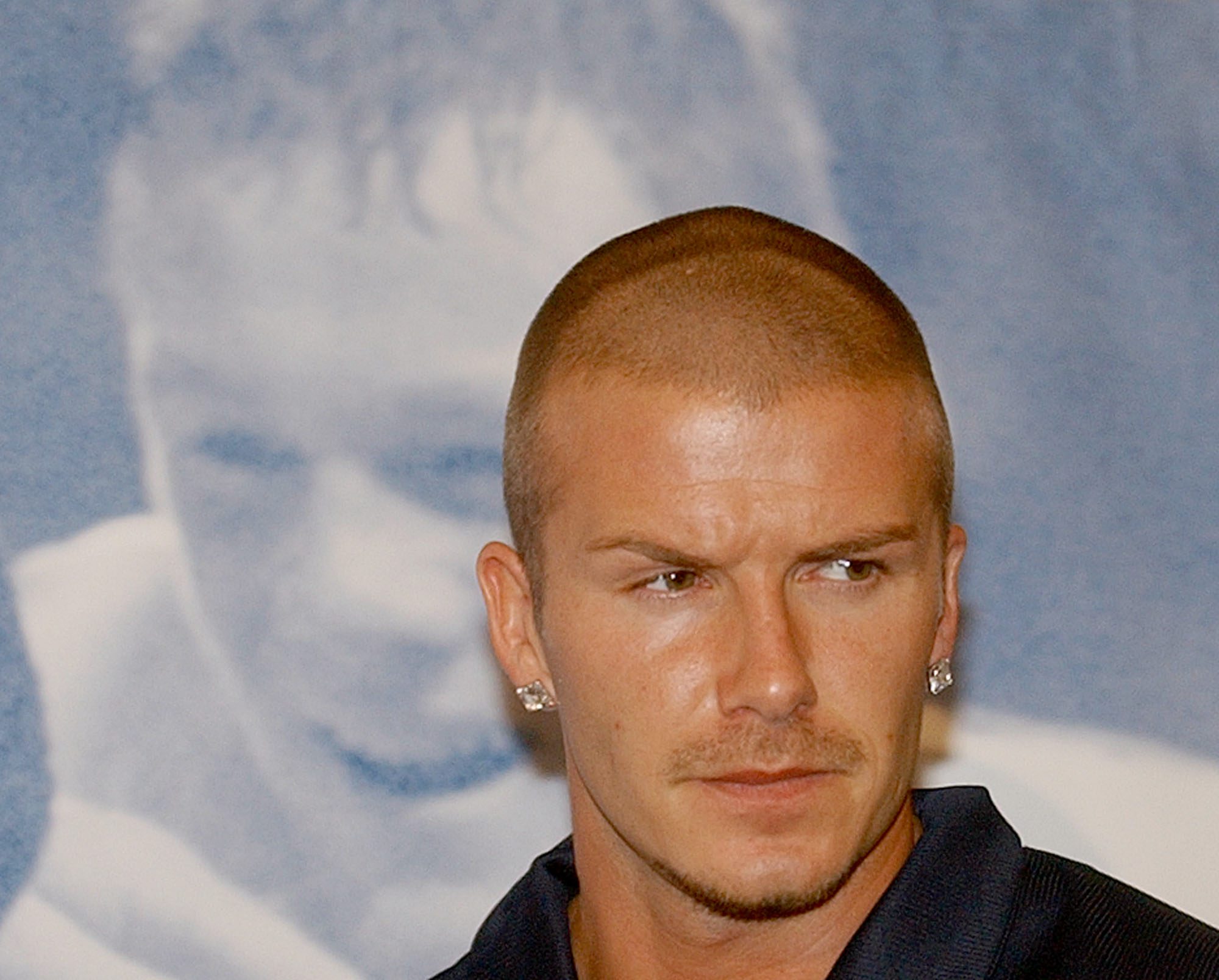 Beckham ledsen efter förlusten. Beckham ledsen efter förlusten.
