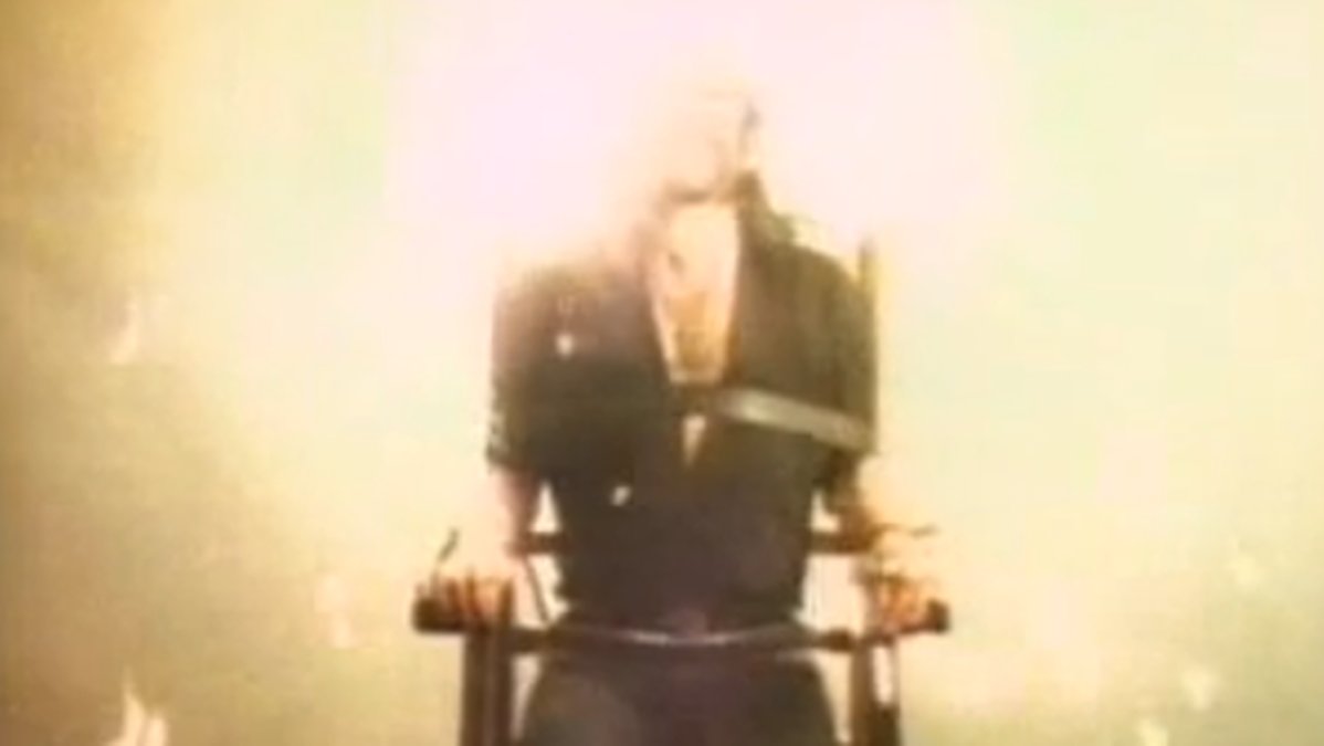 MTV var inte överförtjusta i videon till Motörheads "Killed by Death" som bannlystes eftersom den innehöll "överdrivet och meningslöst våld". Motörheads sångare Lemmy Kilminster zappas bland annat i en elektrisk stol.