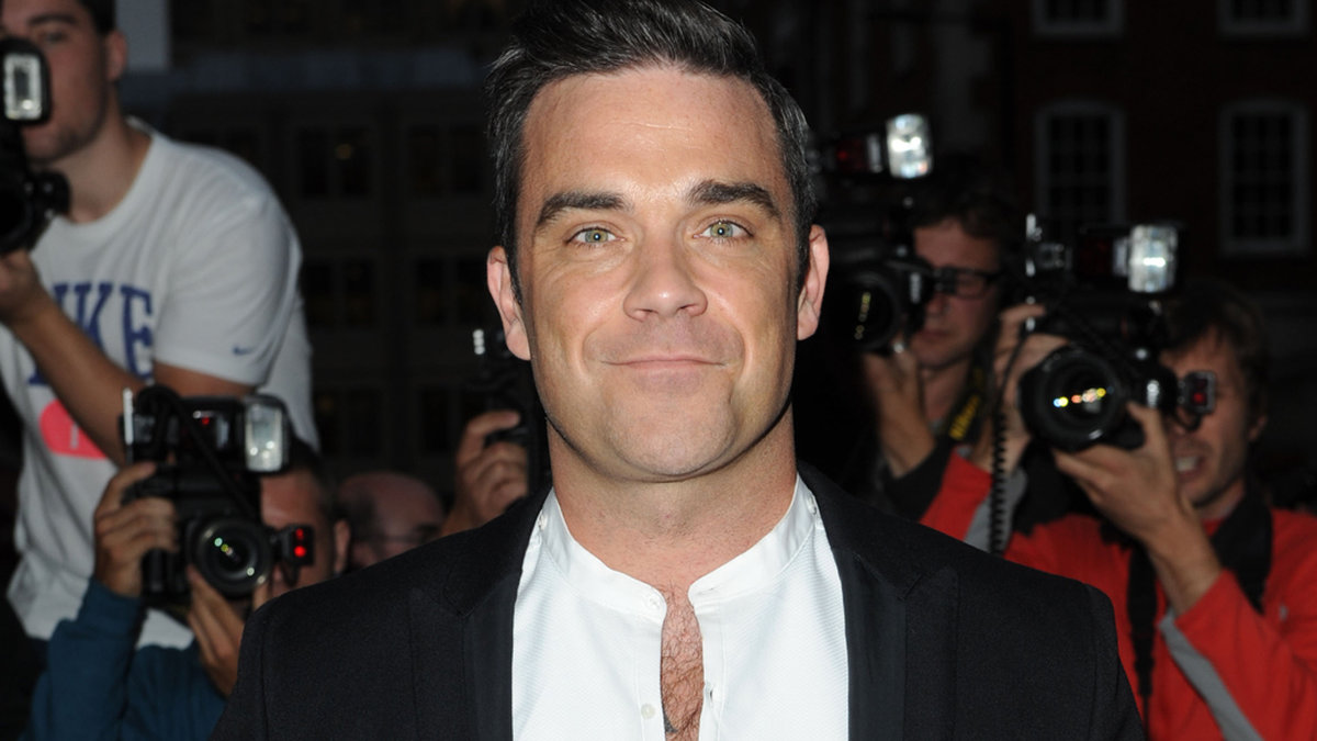 25. Trots att han verkar en aning galen så går det inte att förneka hur sjukt charmig Robbie Williams, 38, är.