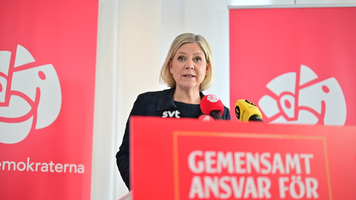 Socialdemokraternas partiledare Magdalena Andersson håller pressträff.