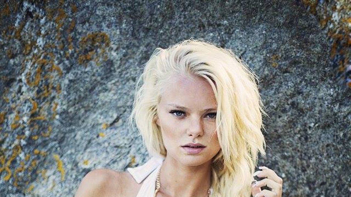 Före detta Top Model-deltagaren Ellinor Bjurström står för veckans fredagsintervju.