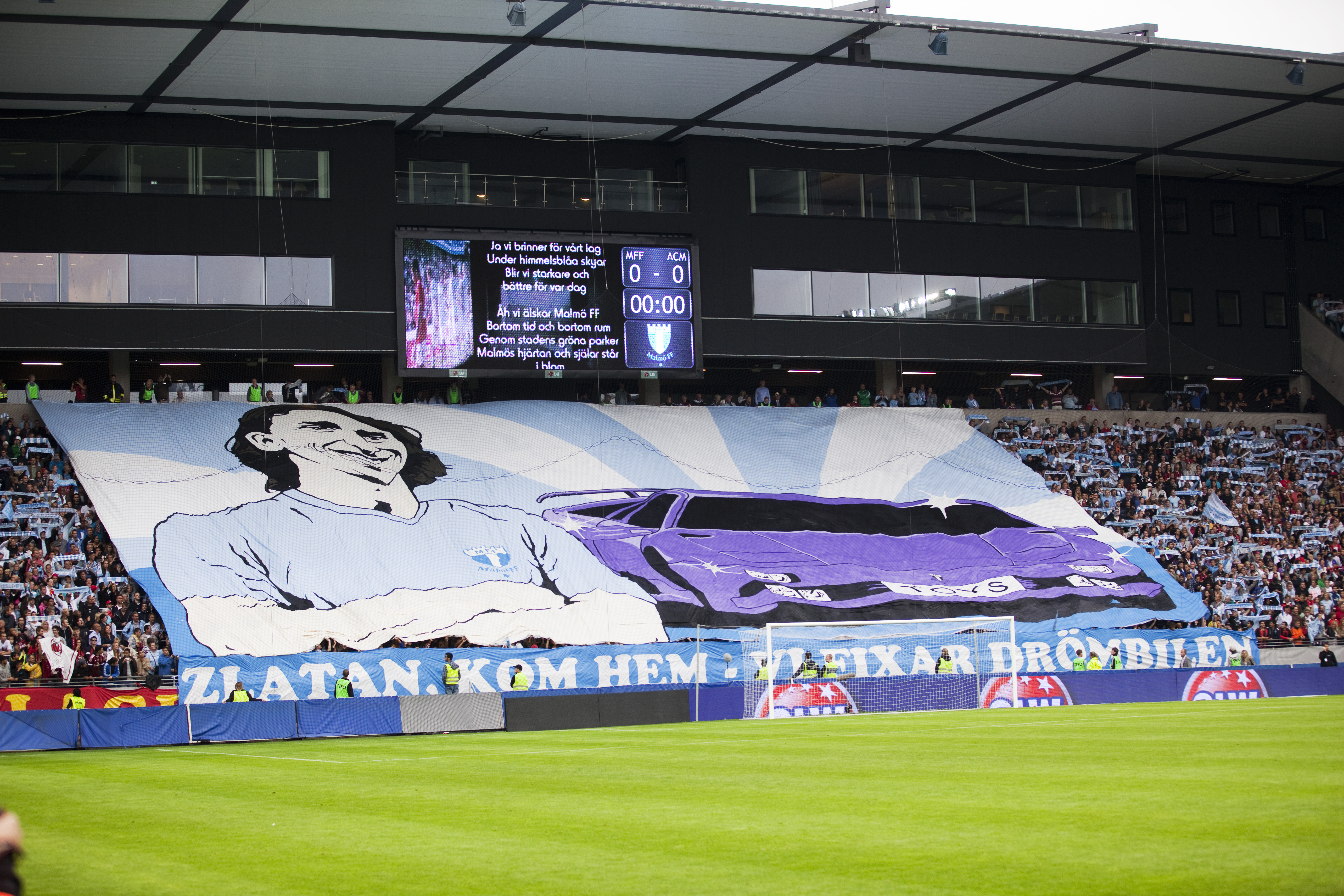 Zlatan är fortfarande omåttlit älskad i sin hemstad Malmö.