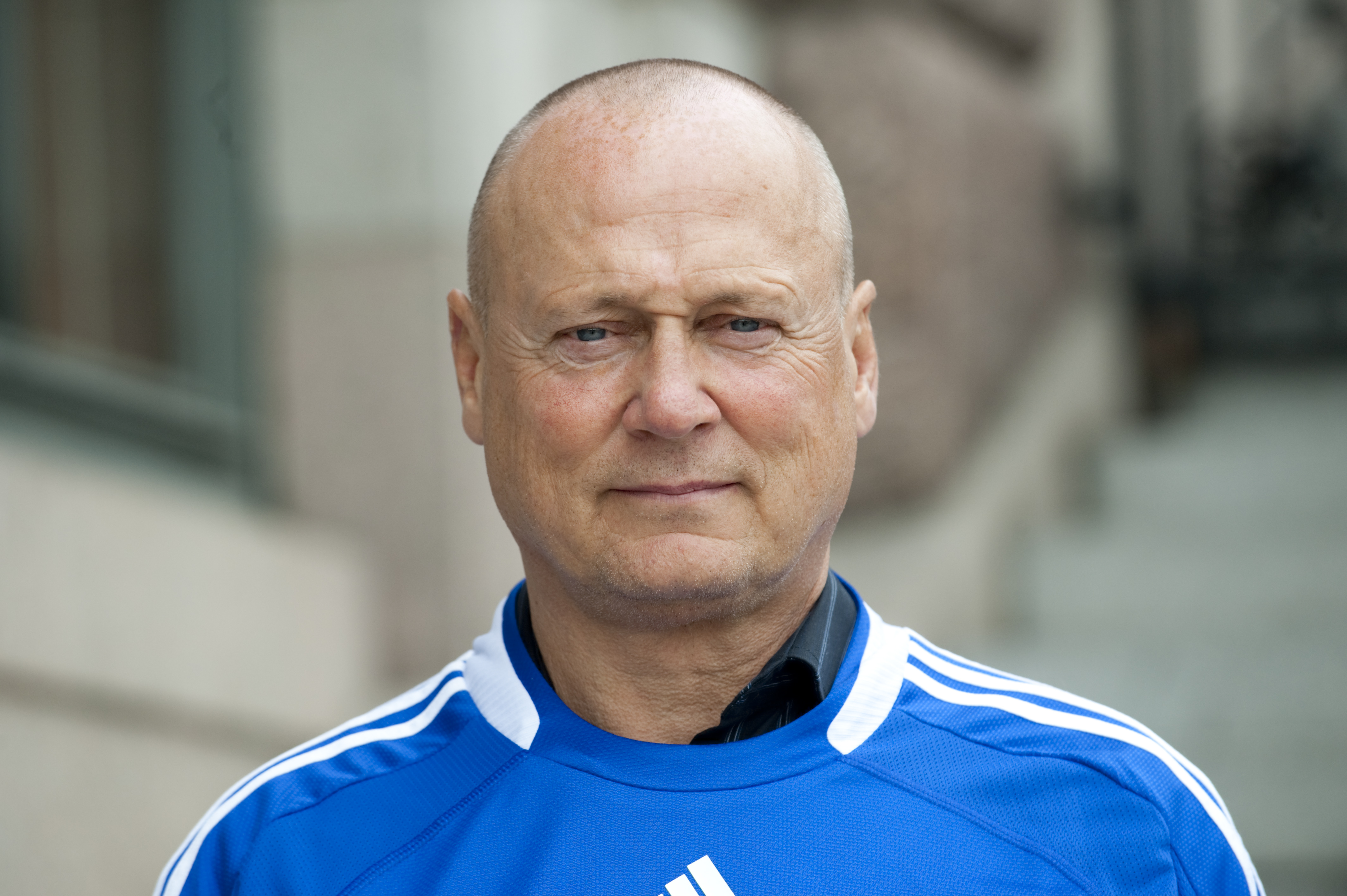 Sören Åkeby tror att Elfsborg tar hem guldet.