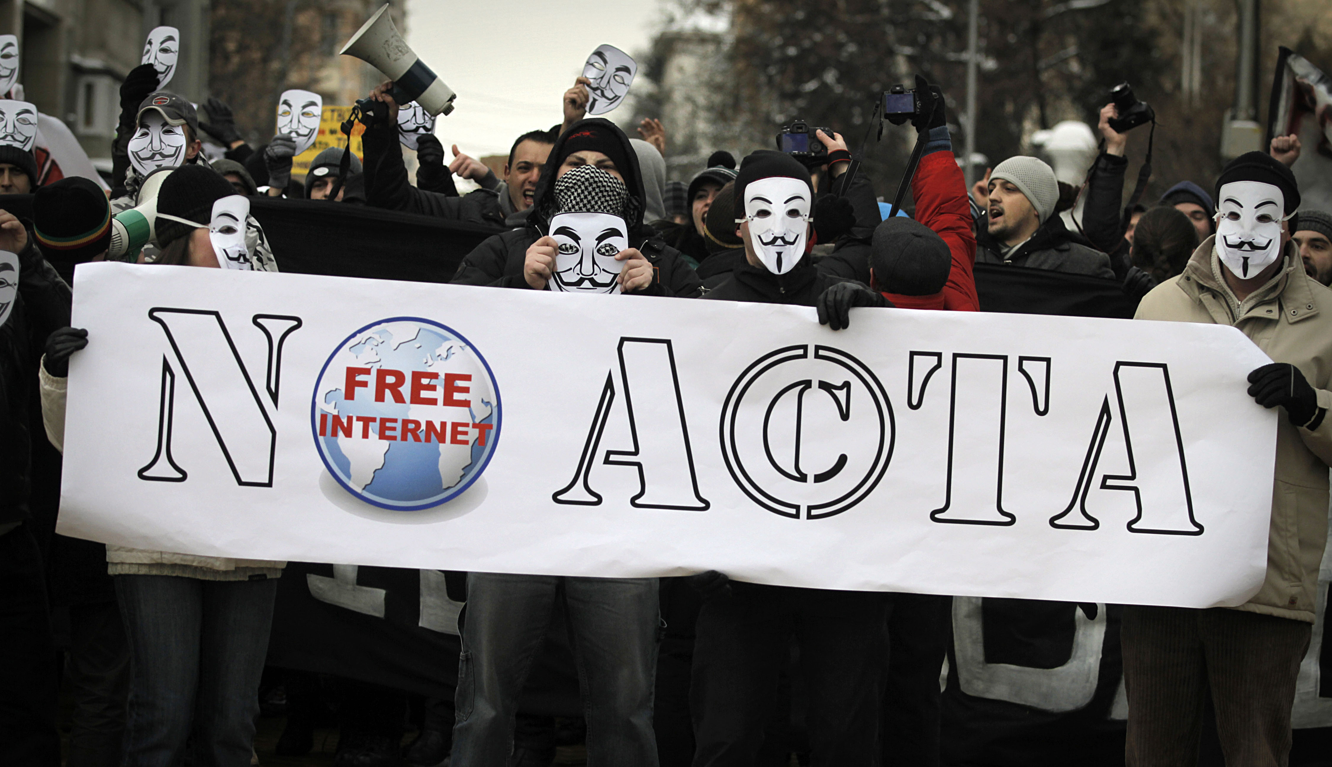 Protesterna mot ACTA och SOPA har varit många och nu finns redan vägar som går under lagförslagens radar.
