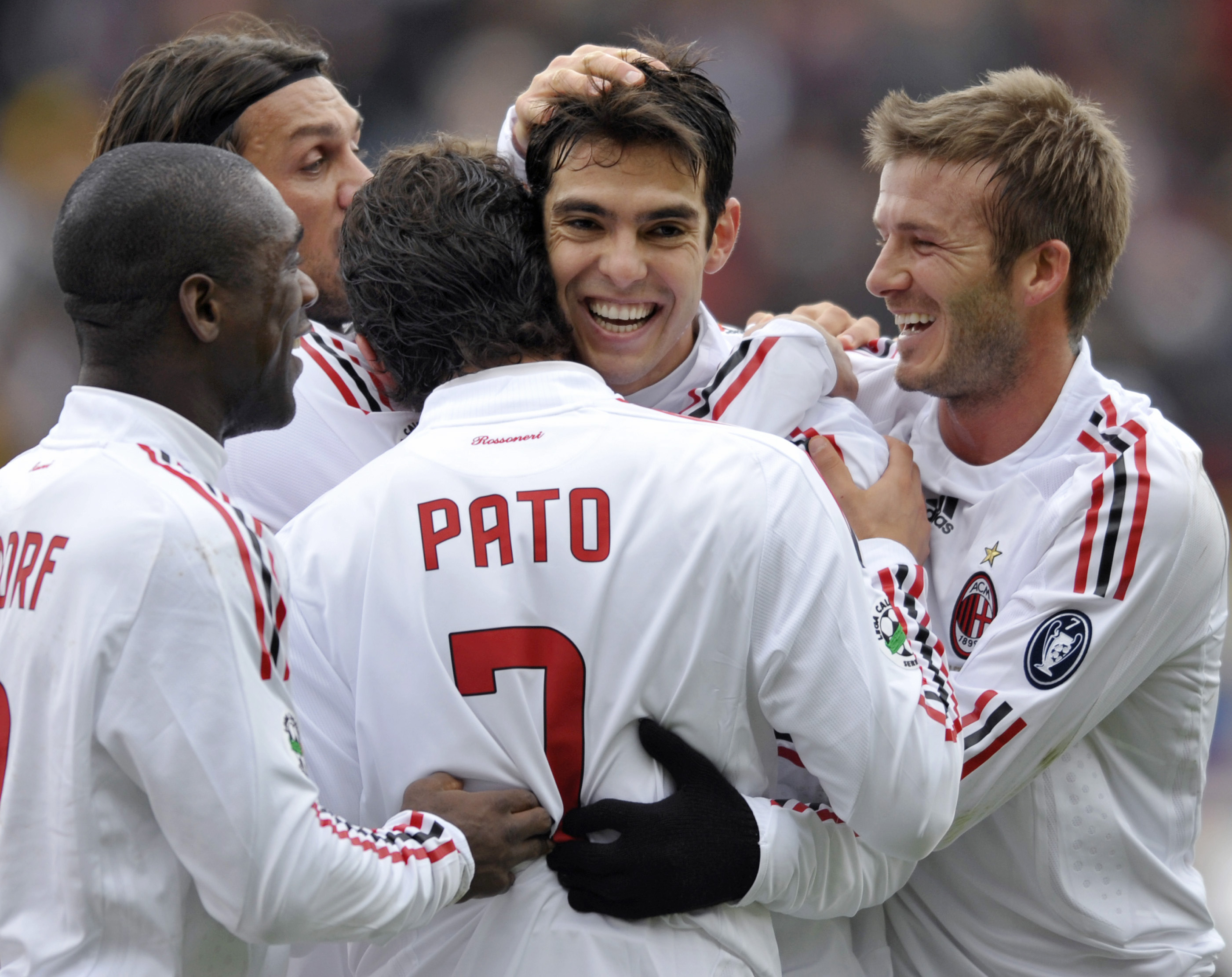 När vinteruppehållet kom i MLS valde Beckham att spela för Milan 2009. När vinteruppehållet kom i MLS valde Beckham att spela för Milan 2009.