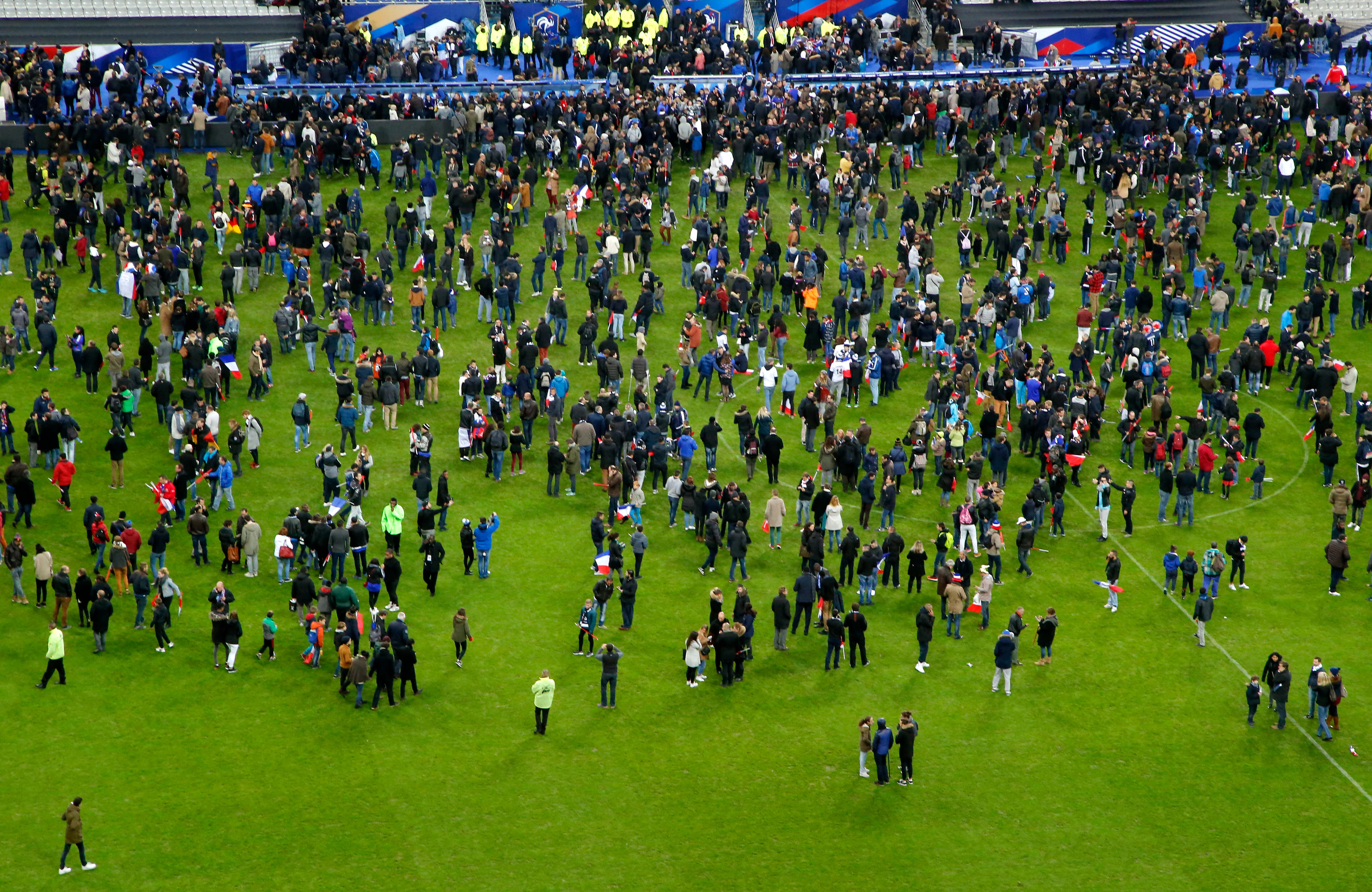 Bilder från attackerna i Paris Bilder från attackerna i Paris