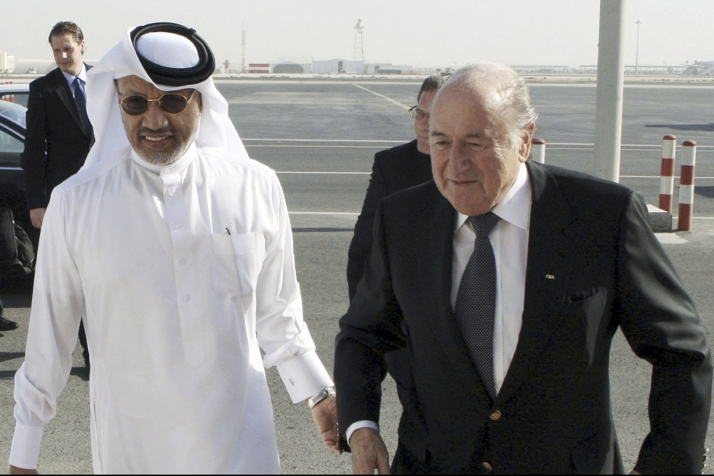 Mohamed bin Hammam tillsammans med sin konkurrent Sepp Blatter.