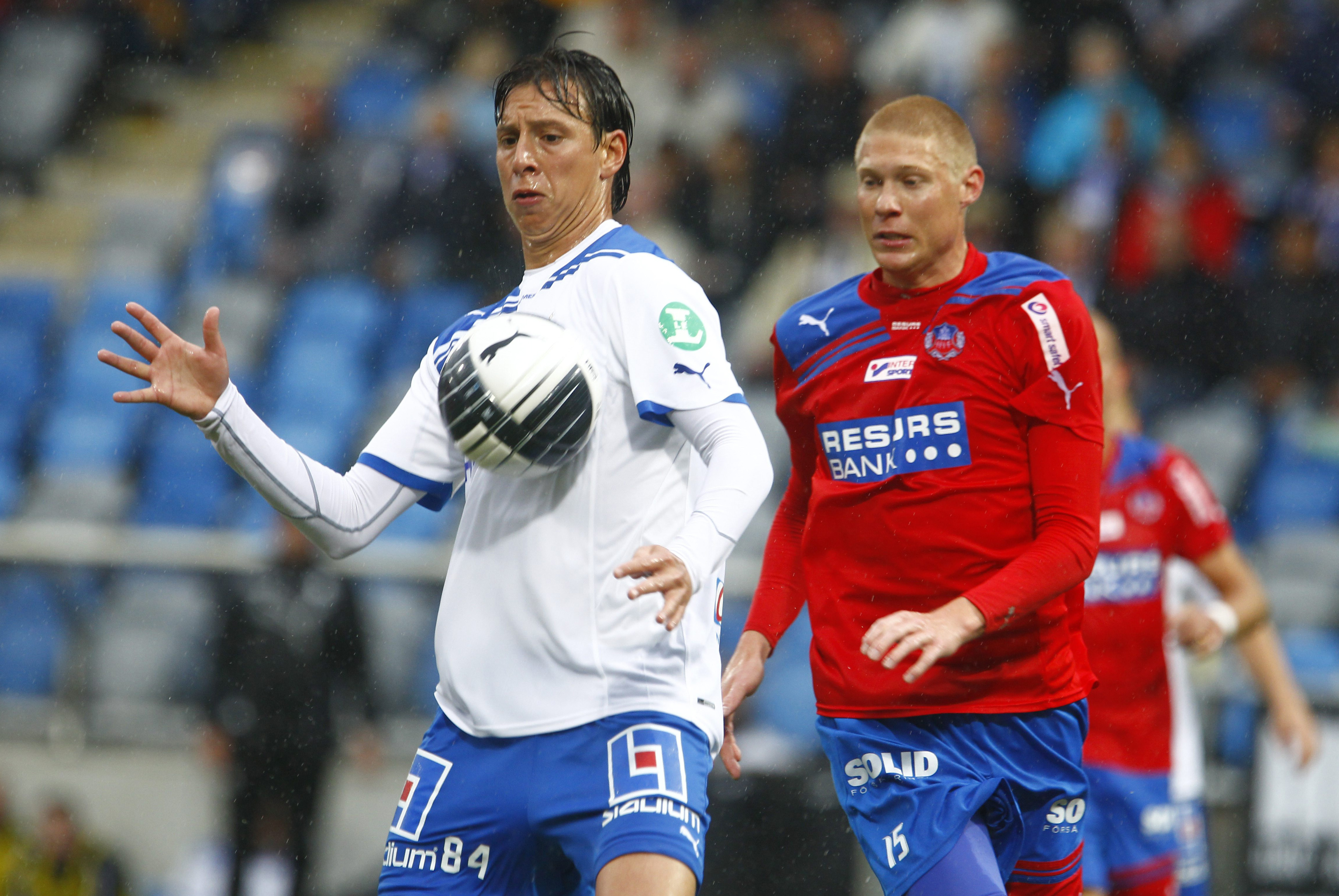 84. Martin Smedberg Dalence, ytterback. Betyg: 3/5. En offensivt lagd ytterback som har bra fart. Bra frisparksläggare. 84. Martin Smedberg Dalence, ytterback. Betyg: 3/5. En offensivt lagd ytterback som har bra fart. Bra frisparksläggare.