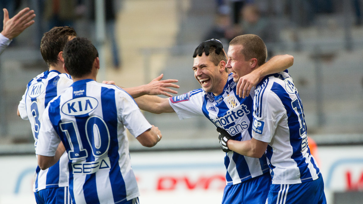15: IFK Göteborg - 4 utländska spelare.