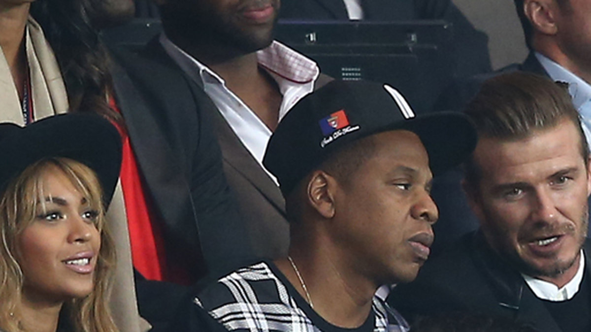 Beyoncé, Jay-Z och David Beckham kollar in Zlatans lag Paris Saint-Germain som mötte Barcelona tidigare i veckan. Dessvärre var Zlatan skadad så Beyoncé fick inget ögongodis. 