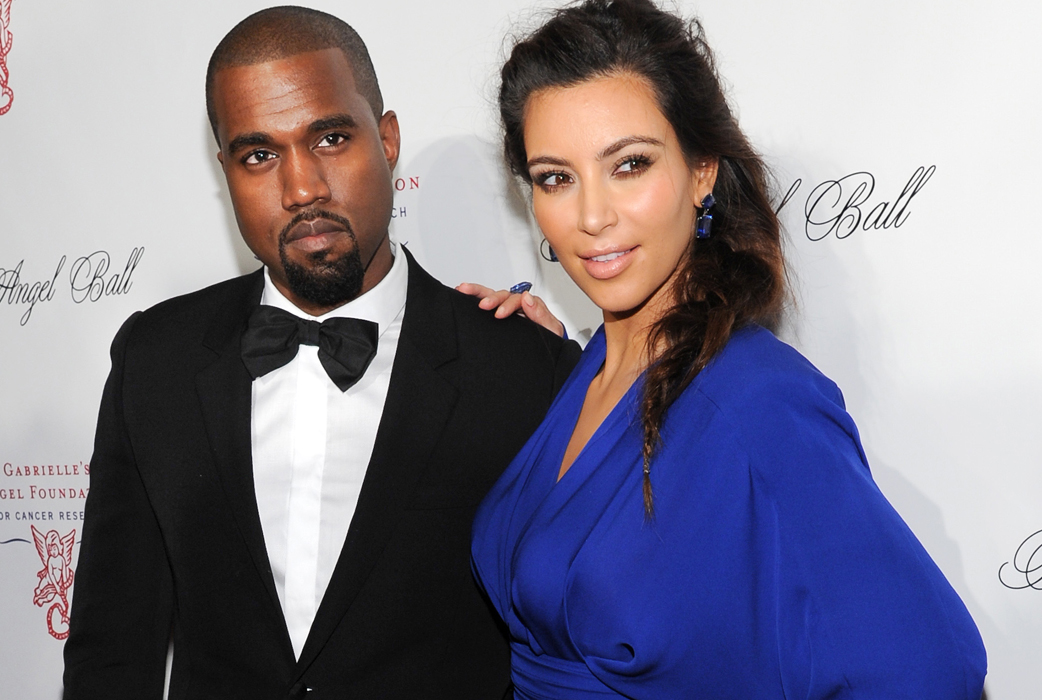 Kim vill lägga sig under kniven – men Kanye säger ifrån. Kim vill lägga sig under kniven – men Kanye säger ifrån.