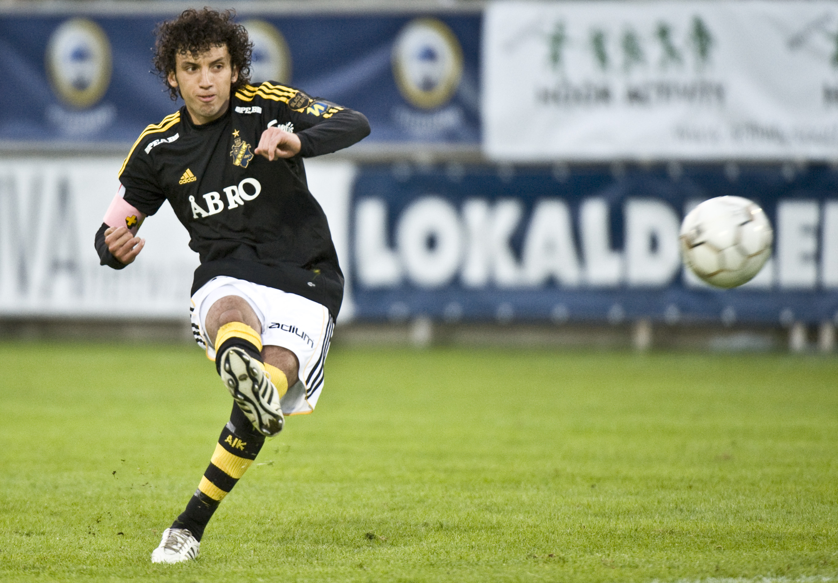 Jorge Ortiz blir kvar i AIK.