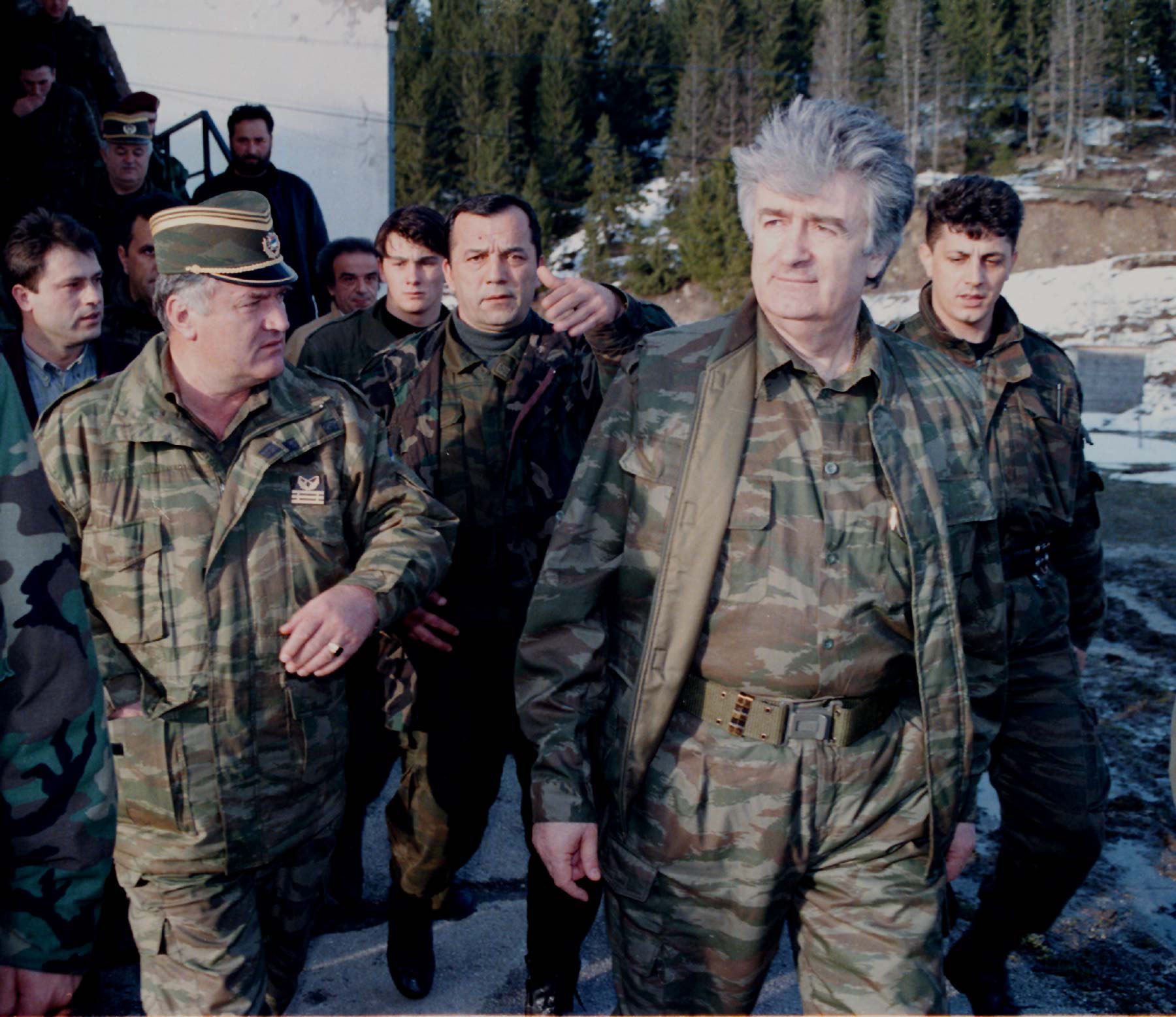 Mladic och Karadzic vid den serbiska fronten 1995. 