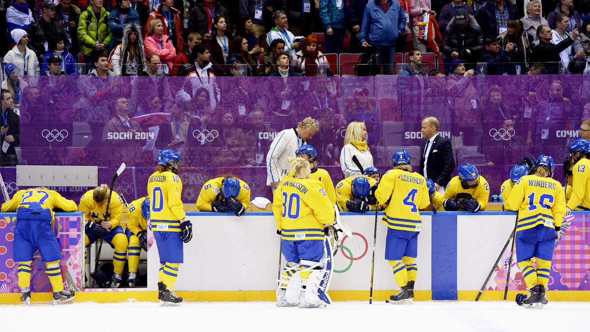 Sverige förlorade bronsmatchen mot Schweiz med 4–3, efter att ha tappat allt i tredje perioden.