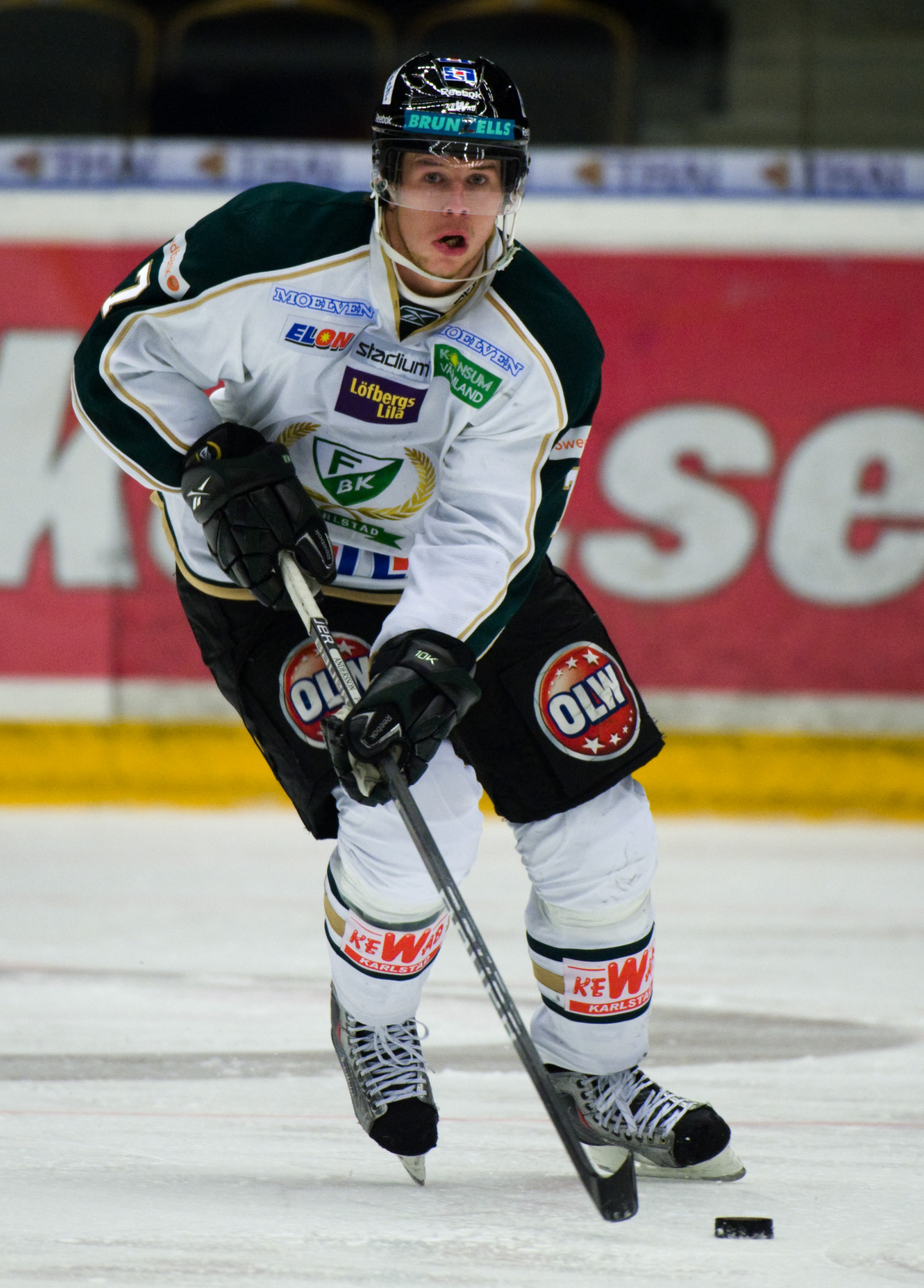 Andersson flyttar till Linköping.