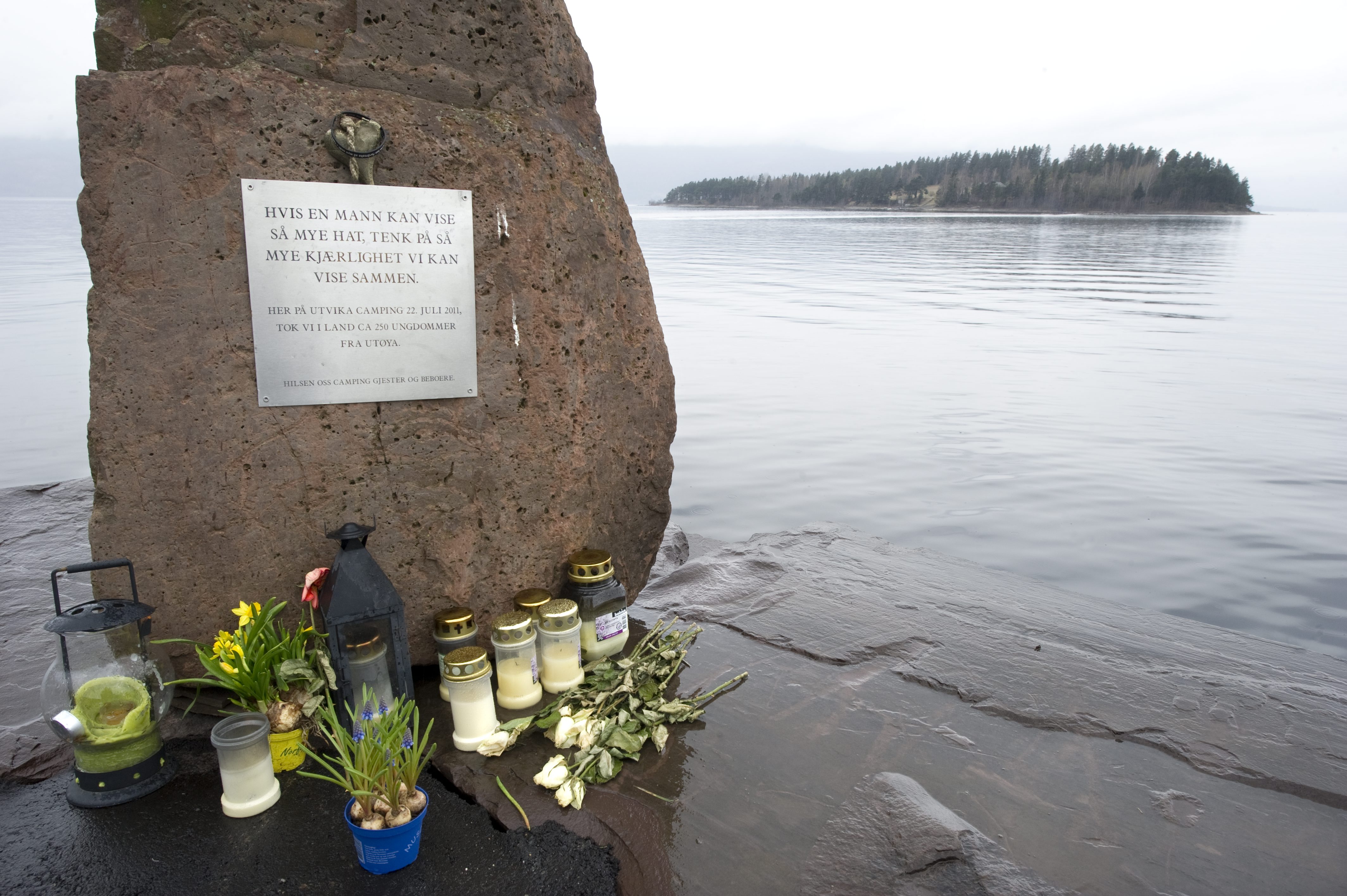 Minnesplats på Utöya för de som dog på ön.