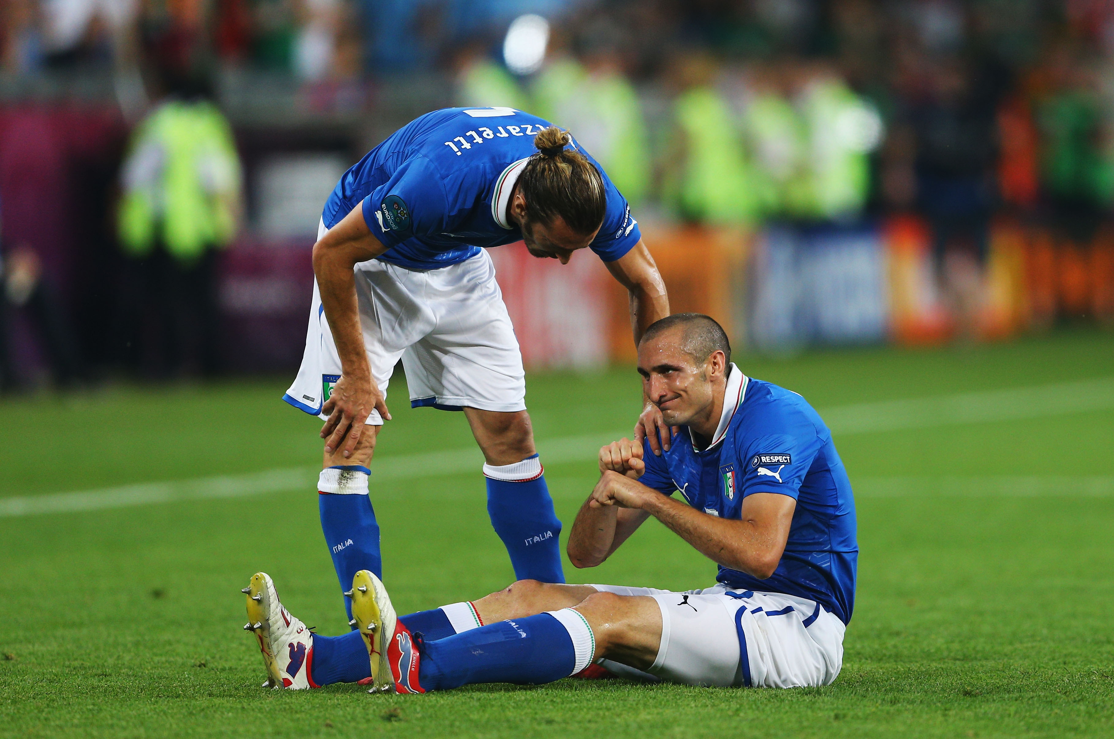 Det var under måndagens match mot Irland som Giorgio Chiellini föll till marken med smärtor i låret.