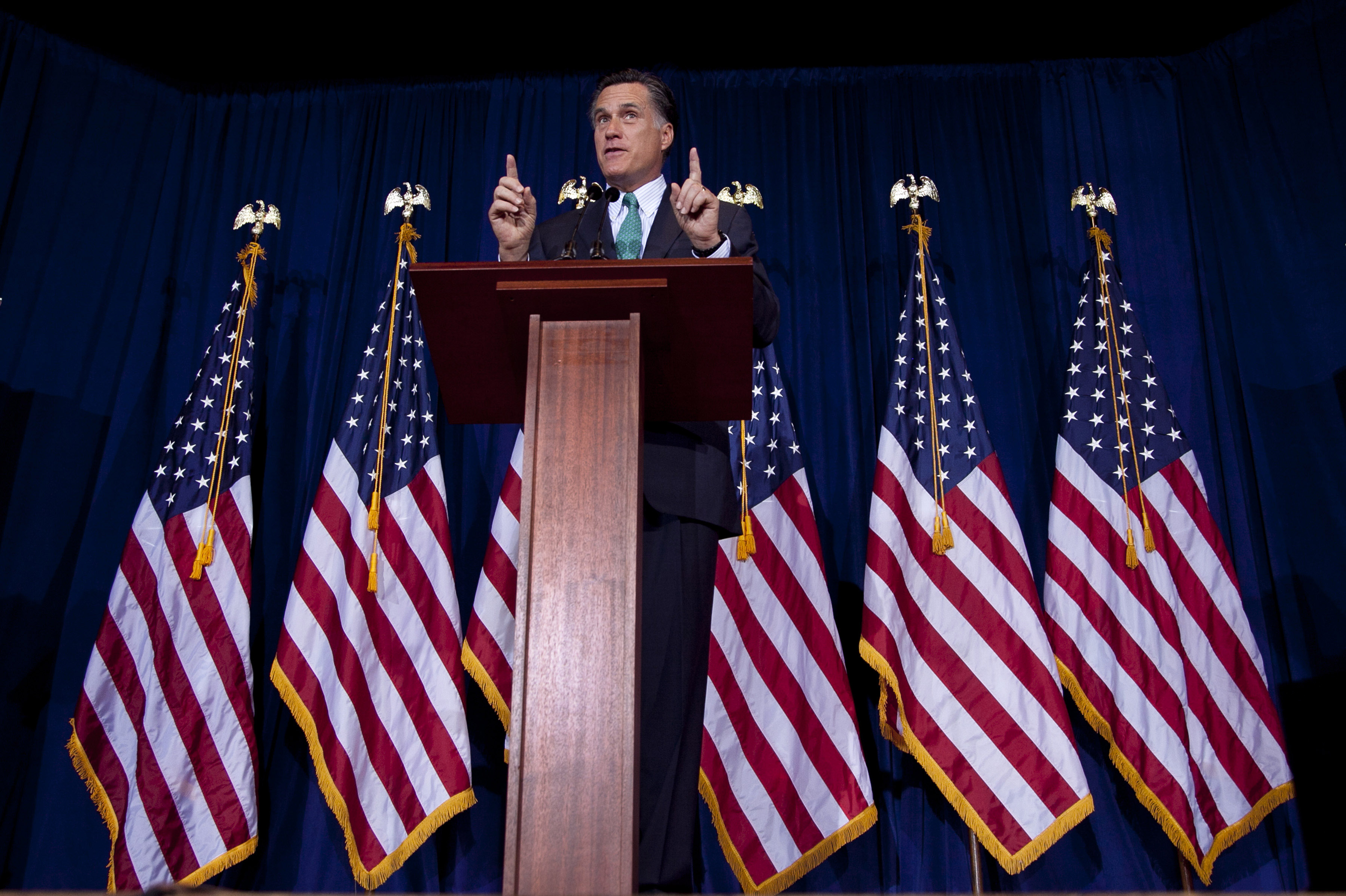 Romney siktar på att få utmana Obama i det riktiga valet senare i år. 