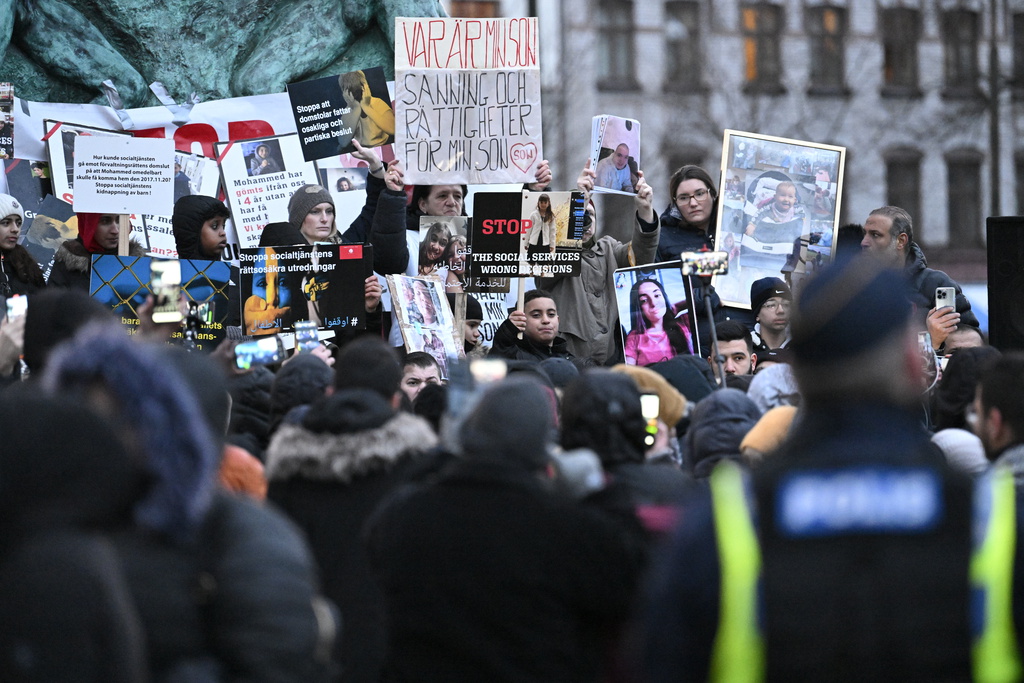 En demonstration mot LVU och socialtjänsten i Malmö i samband med att desinformationskampanjen var som störst i februari i år. Arkivbild.