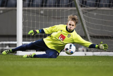 Patrik Carlgren: 7.5 miljoner kronor. Patrik Carlgren: 7.5 miljoner kronor.