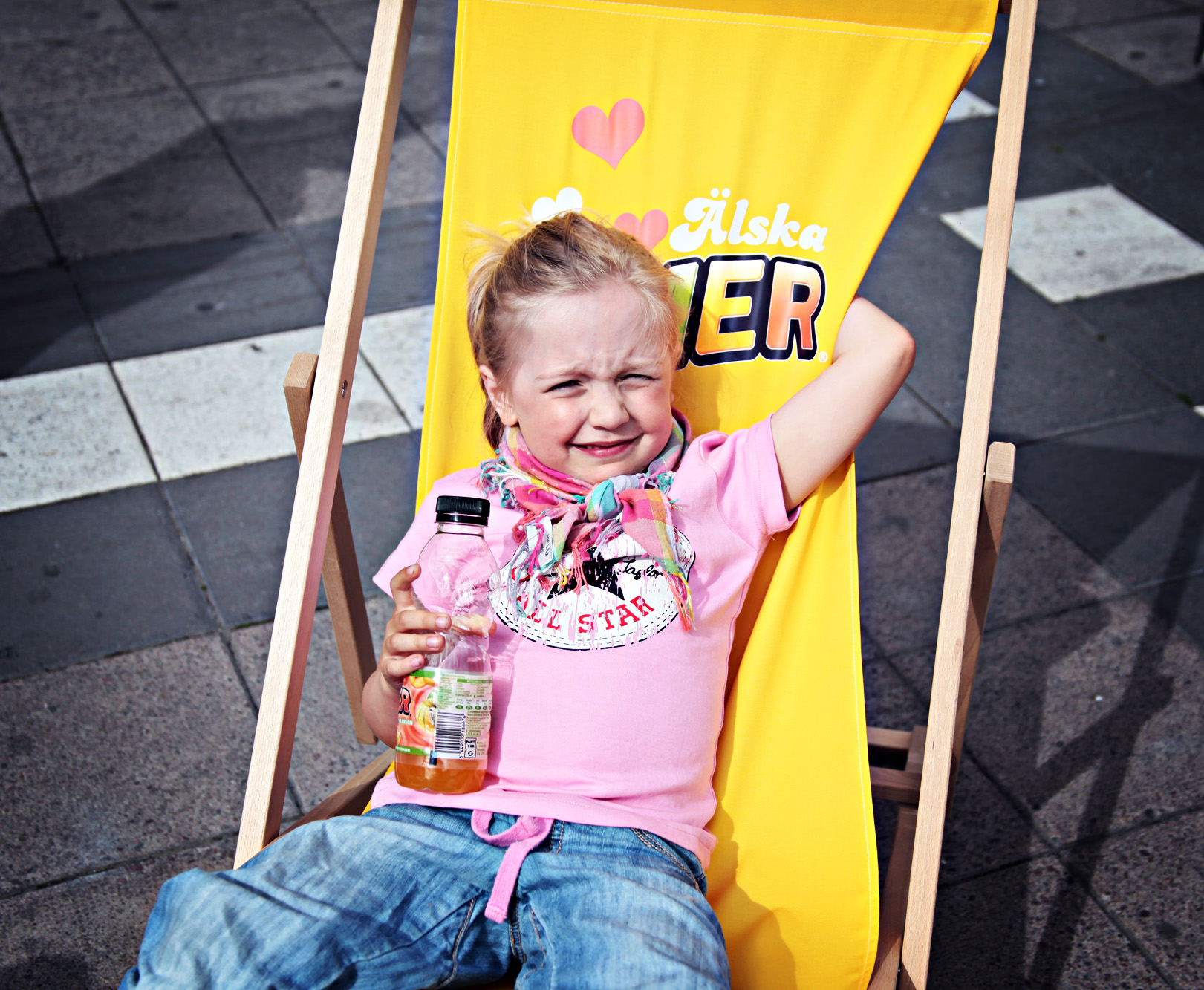 En glad liten rackare. En glad liten rackare.