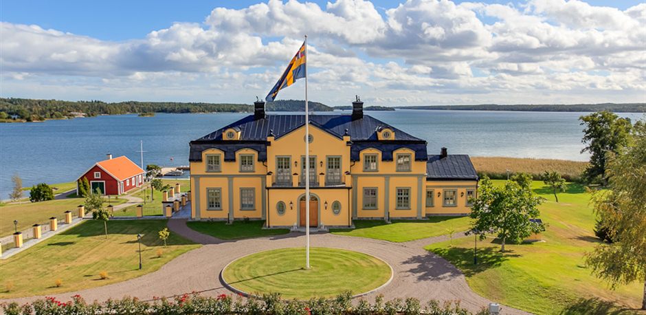 Värmvik Säteri är idylliskt beläge nära Västervik. Värmvik Säteri är idylliskt beläge nära Västervik.