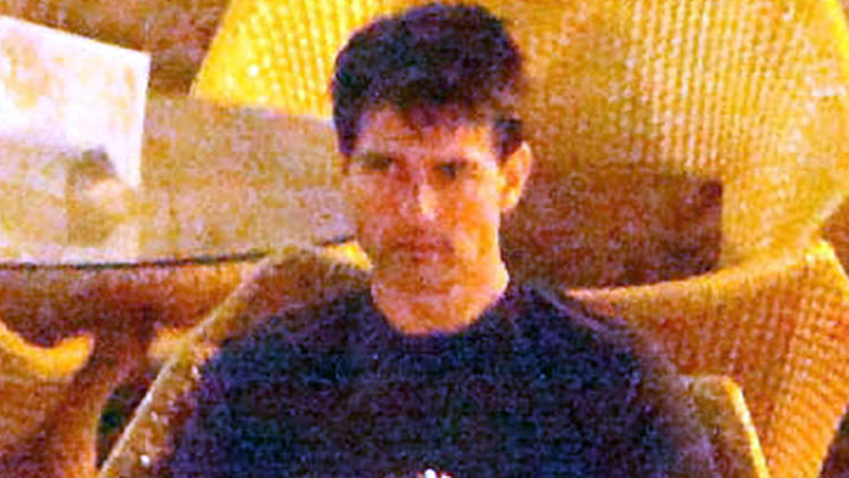 Tom Cruise dök upp på festen ensam – men han njöt av varenda minut. 