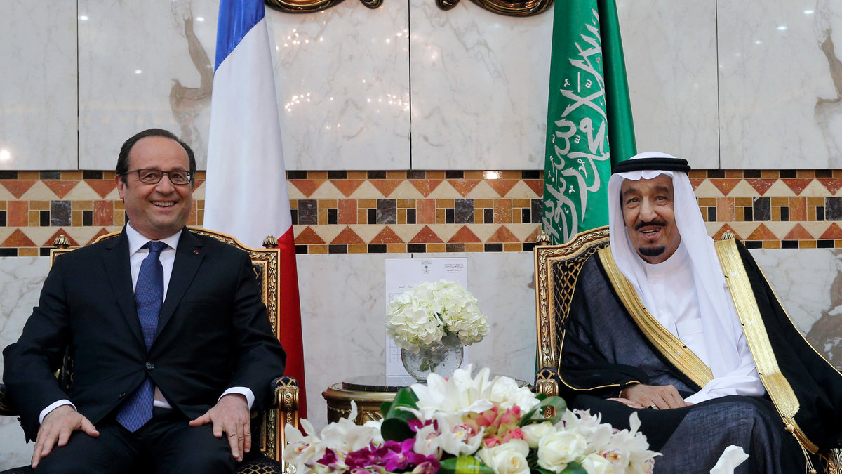 Saudiarabiens kung Salman tillsammans med Francois Hollande.