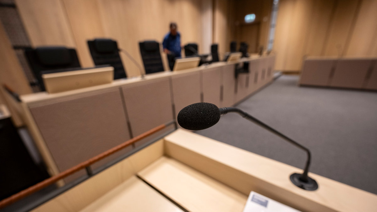 Prime crime uppger att man publicerar ljudfiler från minst tio nya rättegångar varje vecka, året runt. Bild från rättssal i Malmö tingsrätt. Arkivbild.