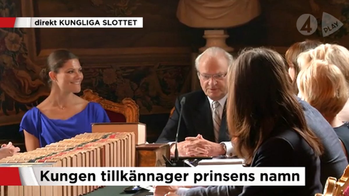 Kungen presenterade prinsens namn, Nicolas Paul Gustaf. 