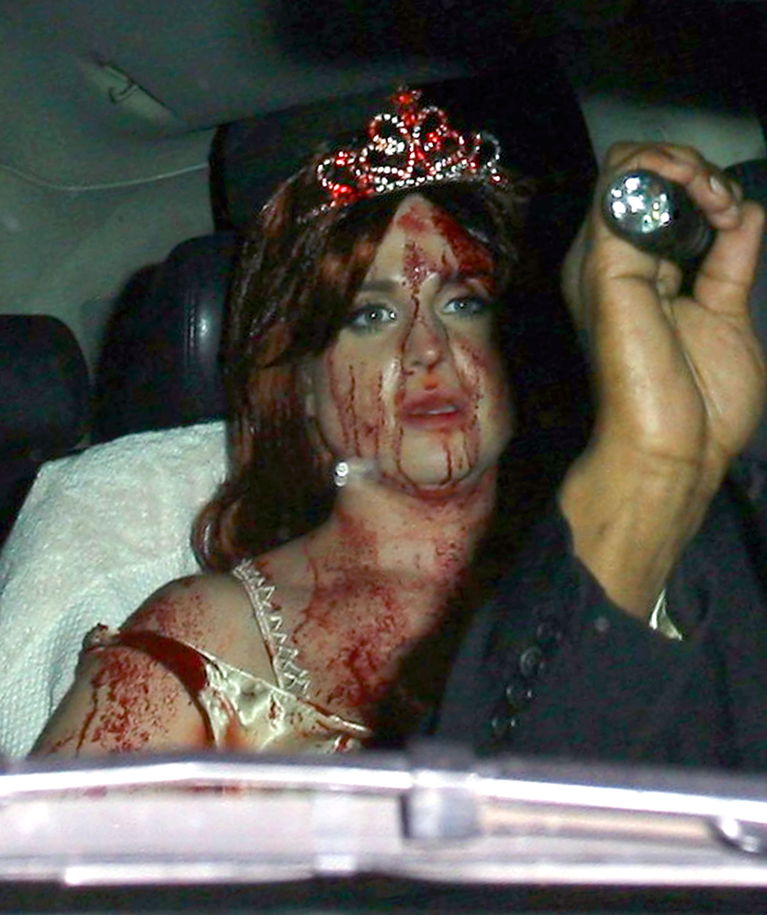 Kelly Osbourne som....läskig brud? Kelly Osbourne som....läskig brud?