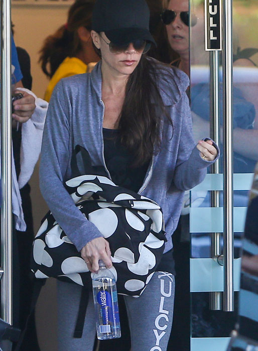 Victoria Beckham lämnar gymmet. Victoria Beckham lämnar gymmet.