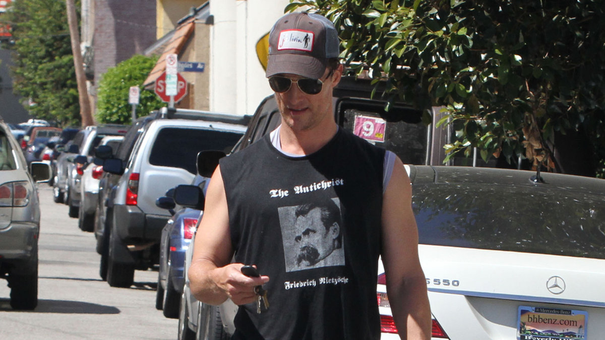 Matthew McConaughey på väg till gymmet.