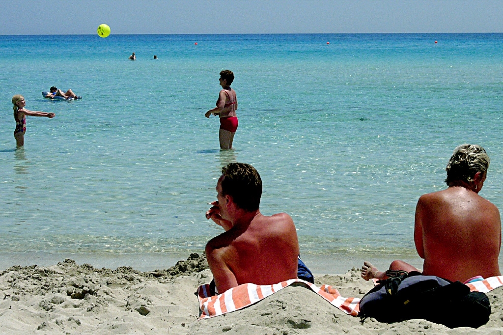 17. Cyperns 17:e plats beror kanske på för många fulla turister i Ayia Napa.
