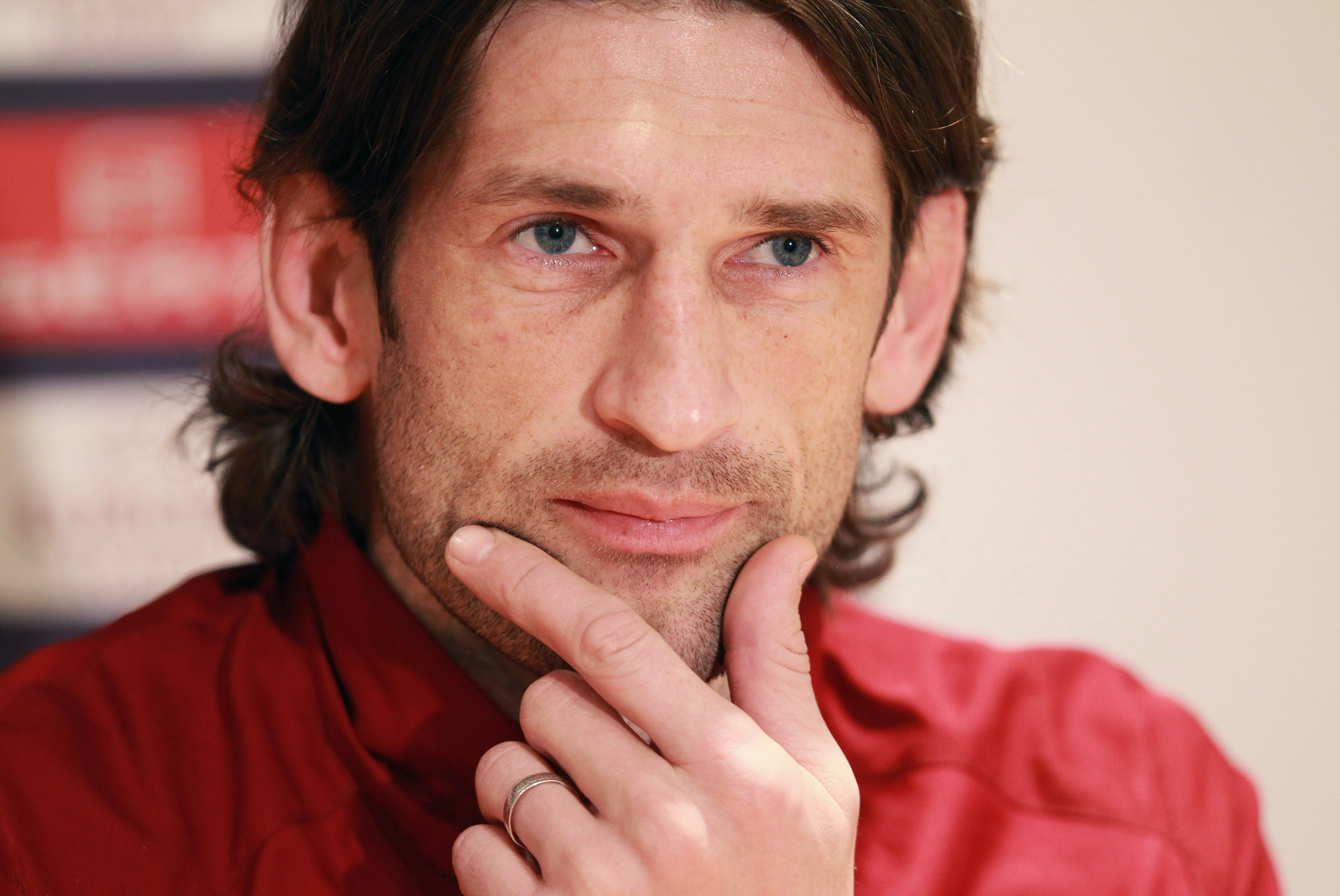 Roman Sharonov, 36, Ryssland. Mittback och lagkapten för Rubin Kazan. Trots sin ålder har han endast åtta landskamper på meritlistan. Fick rött kort i EM-förlustmatchen mot Spanien 2004.