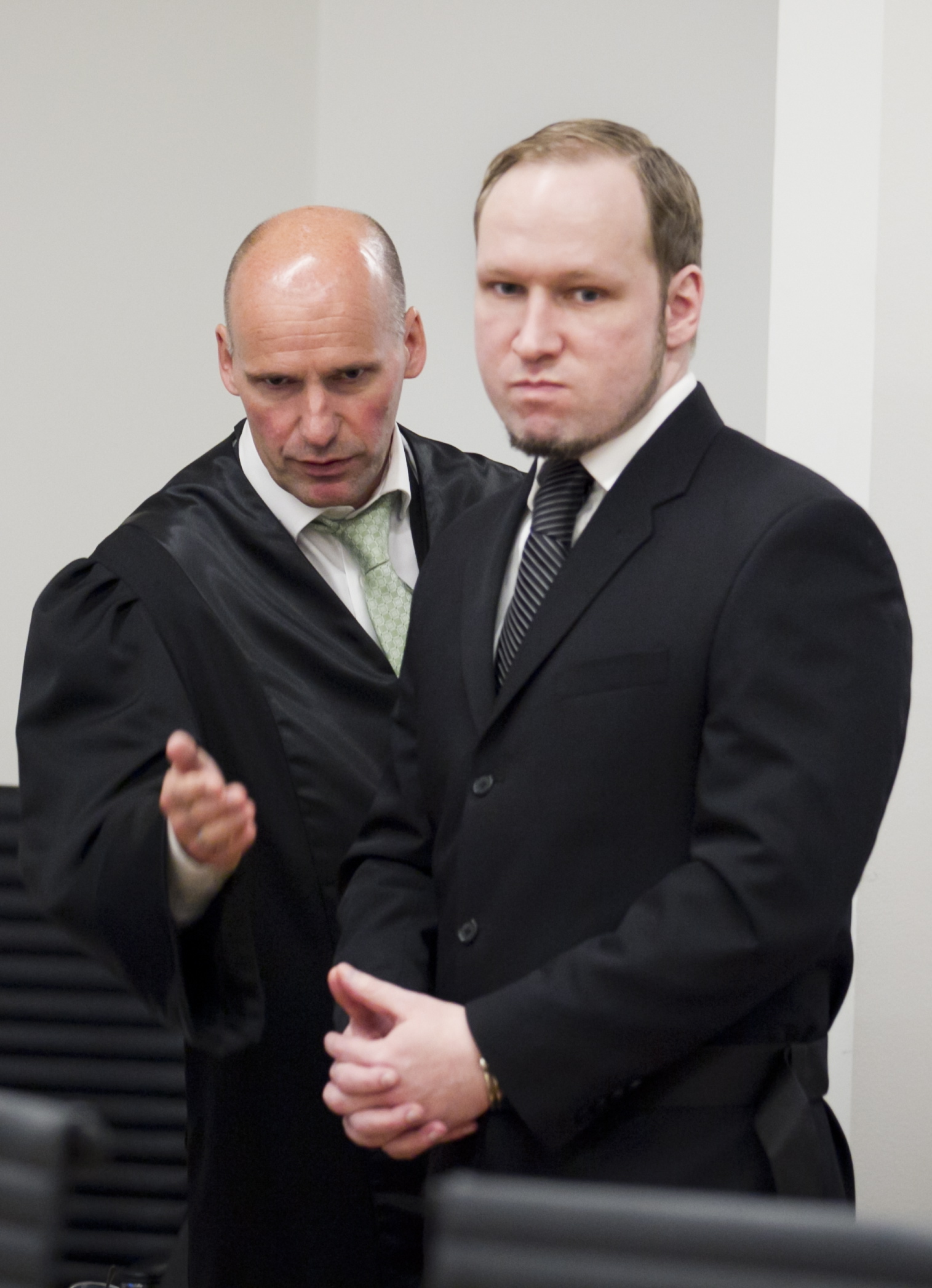 Breivik menar att rättegången tär på hans mentala hälsa. 
