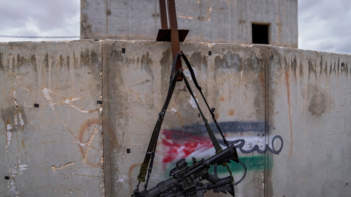 M-16-gevär på ett av den israeliska arméns träningsbaser för urban krigföring. Arkivbild.