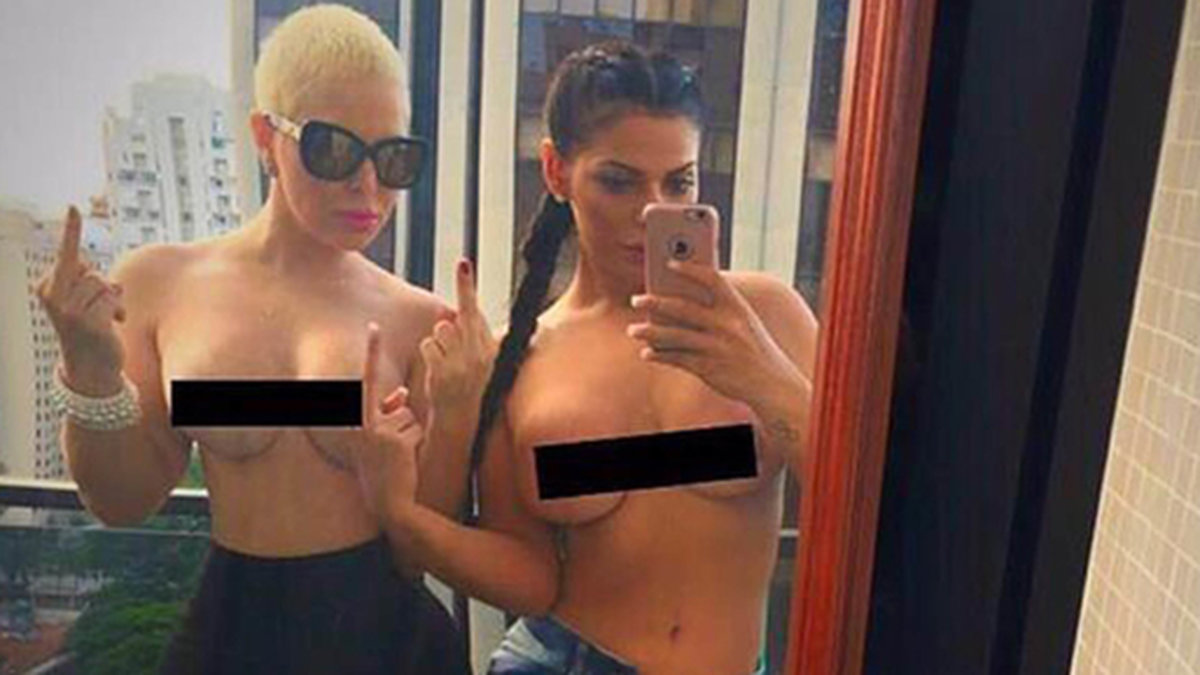 Suzy Cortez och Jessica Lopes hyllar Kim Kardashian med den här selfien. 