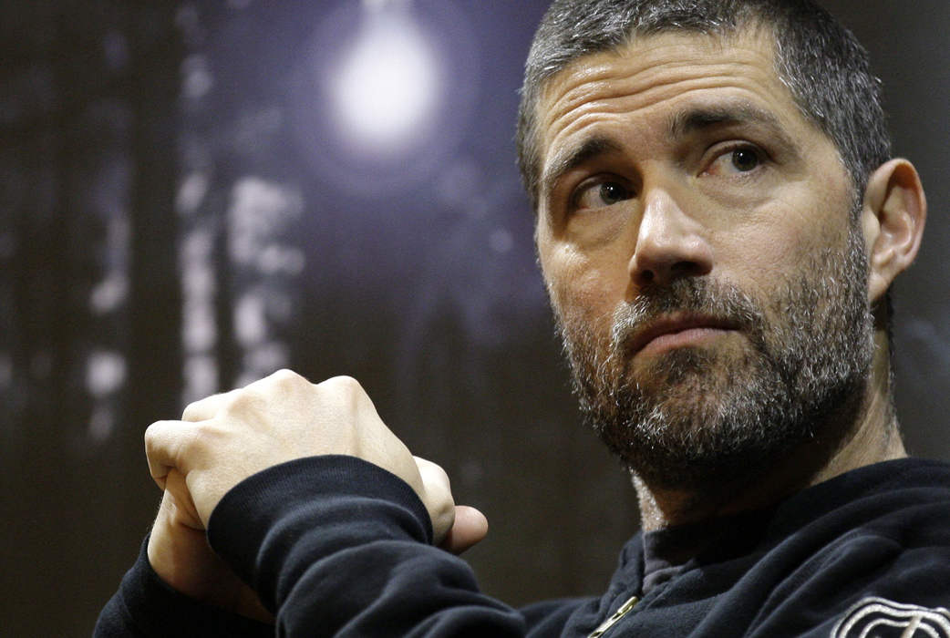 År 2010 berättade strippan Stefani Talbott för tidningen In Touch om sin affär med den gifta tvåbarnspappan, "Lost"-skådespelaren Matthew Fox. – Han bad mig inte att hålla det hemligt eller nåt sånt. Han använde inte ens kondom, sa Stefani till In Touch.
Stefani och Fox låg med varandra två gånger efter att hon träffat honom på en strippklubb i Oregon, där han betalade henne för fyra stycken privatdanser. Matthews raggreplik var alltid densamma – "Varför jobbar du på ett ställe som det här?" År 2010 berättade strippan Stefani Talbott för tidningen In Touch om sin affär med den gifta tvåbarnspappan, "Lost"-skådespelaren Matthew Fox. – Han bad mig inte att hålla det hemligt eller nåt sånt. Han använde inte ens kondom, sa Stefani till In Touch.
Stefani och Fox låg med varandra två gånger efter att hon träffat honom på en strippklubb i Oregon, där han betalade henne för fyra stycken privatdanser. Matthews raggreplik var alltid densamma – "Varför jobbar du på ett ställe som det här?"