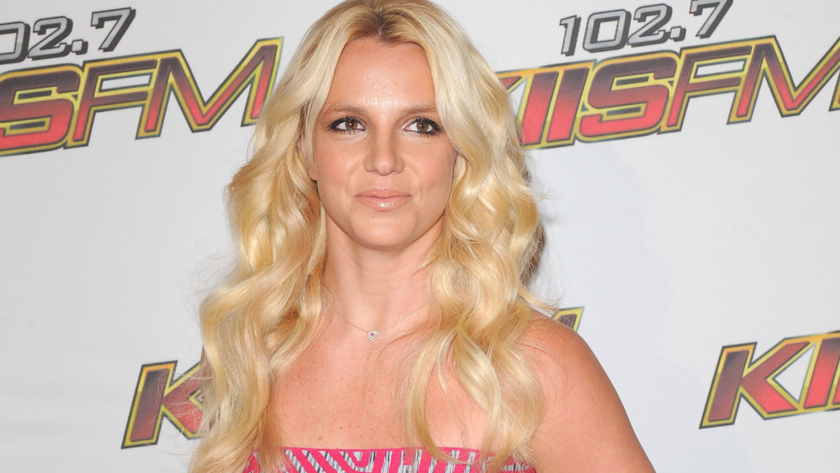 När Britney Spears klipper håret så nöjer hon sig inte med att toppa lite på kvartersfrisören. I stället måste hennes frisör använda sig av handgjorda saxar, importerade från Japan. Prislappen? 25 000 kronor per sax.