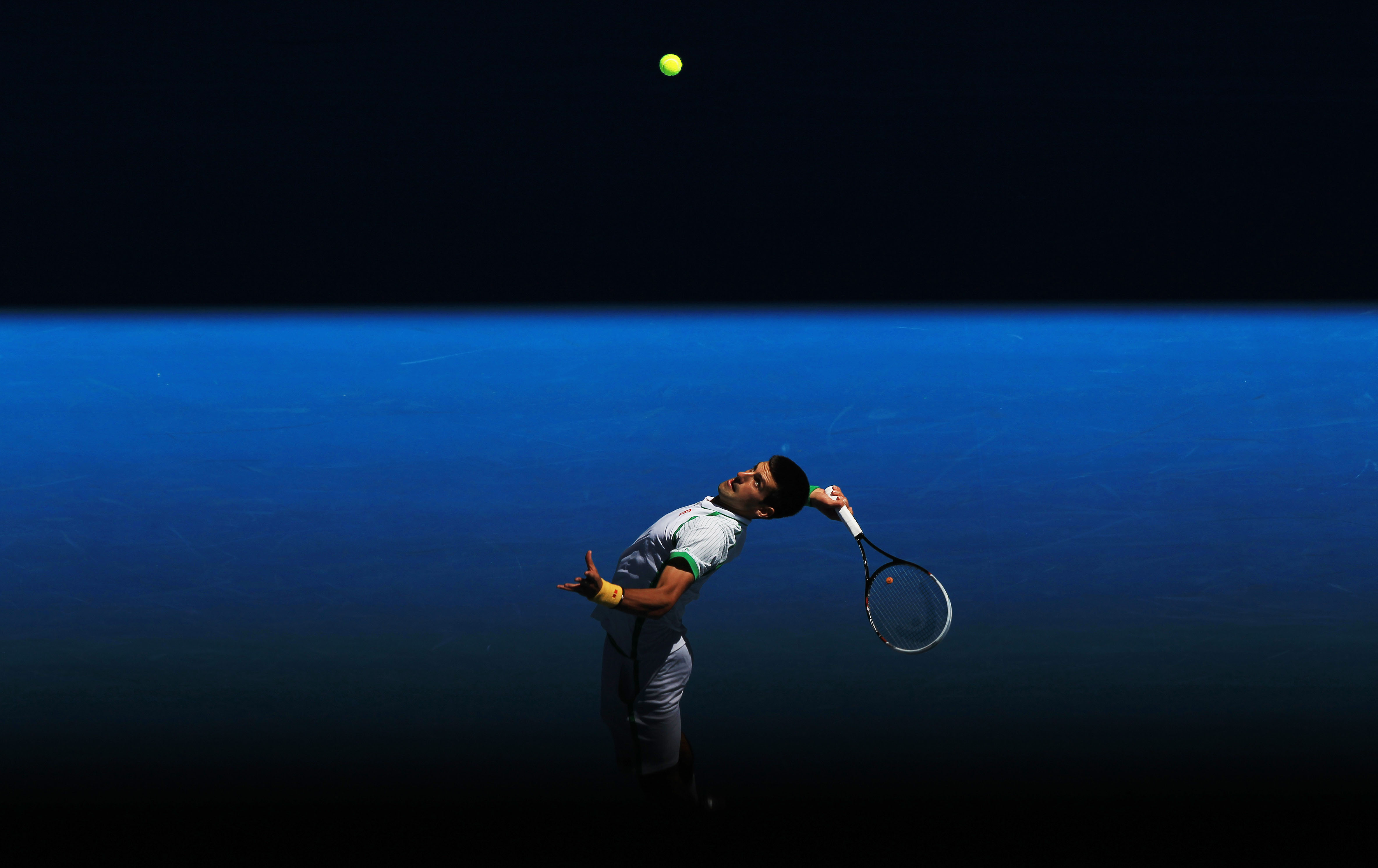 Världsettan Novak Djokovic på banan i Australien Open.