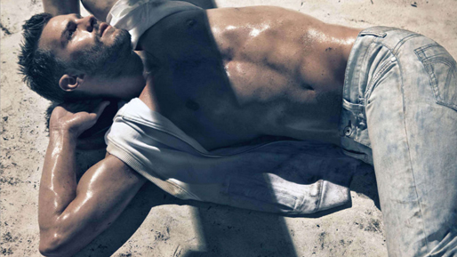 Jamie Dornan för Calvin Klein år 2007. Jamie Dornan för Calvin Klein år 2007.