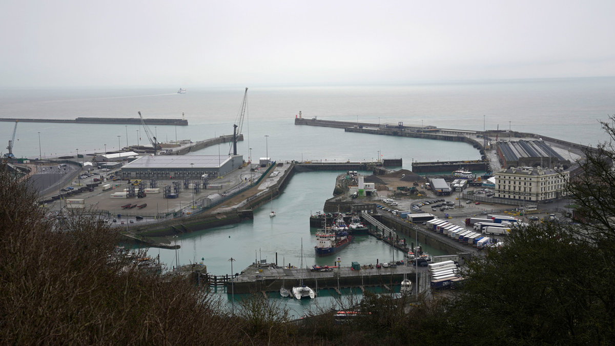 Tusentals migranter har redan tagit sig över Engelska kanalen i år. På bilden hamnen i Dover i Kent. Arkivbild.