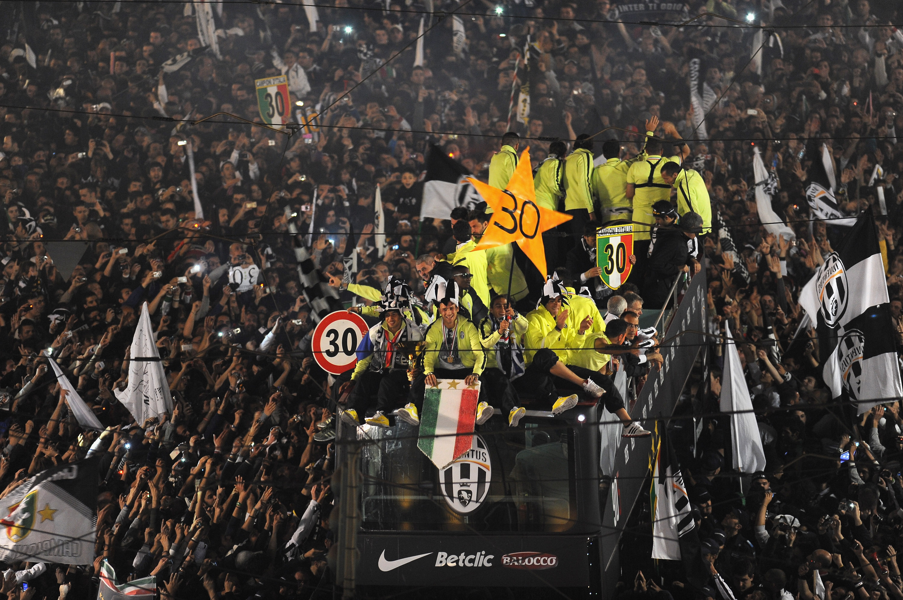 Det var folkfest på Turins gator sedan "Juve" bärgat sin 30:e titel.