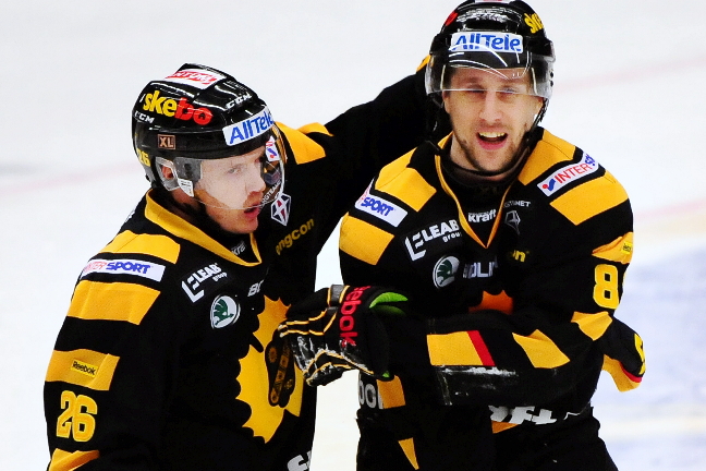 Anders Söderberg och Christian Söderström var stekheta när SAIK mosade toppkonkurrenten.